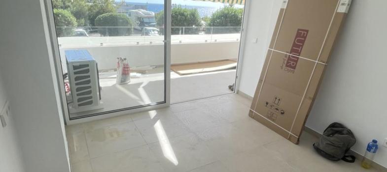 apartamento-renovado-en-primera-linea-de-port-adriano