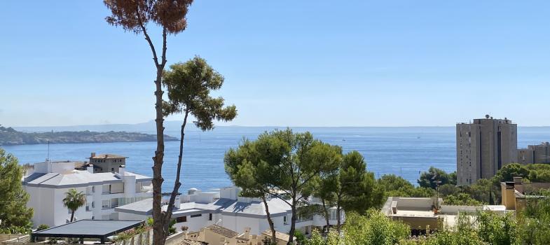 spacious-apartment-with-sea-views-in-quiet-location-of-c-as-catalaa
