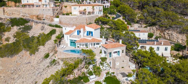 prestigiosa-villa-en-una-ubicaciaan-espectacular-con-impresionantes-vistas-