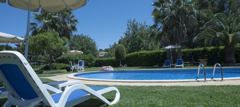 elegante-apartamento-con-vistas-al-golf-en-prestigioso-bendinat